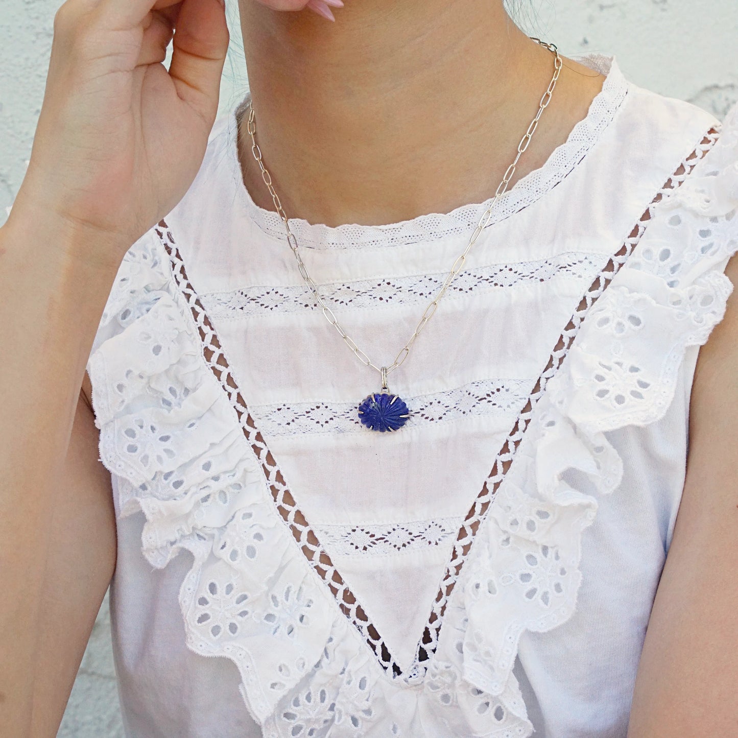 lapis lazuli pendant necklace