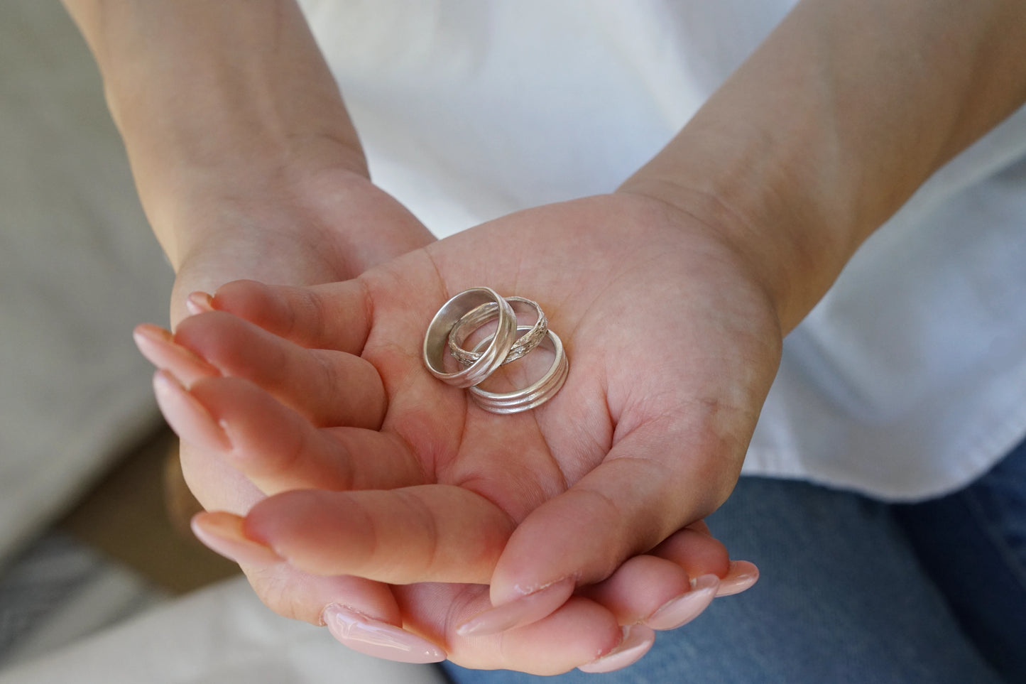 Band with river textures