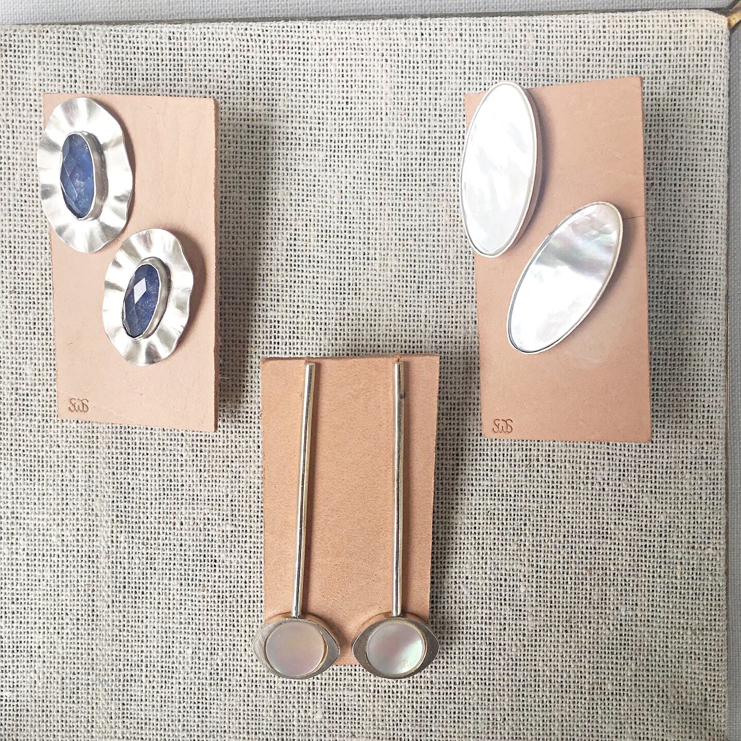 Mother of pearl eye drop earrings