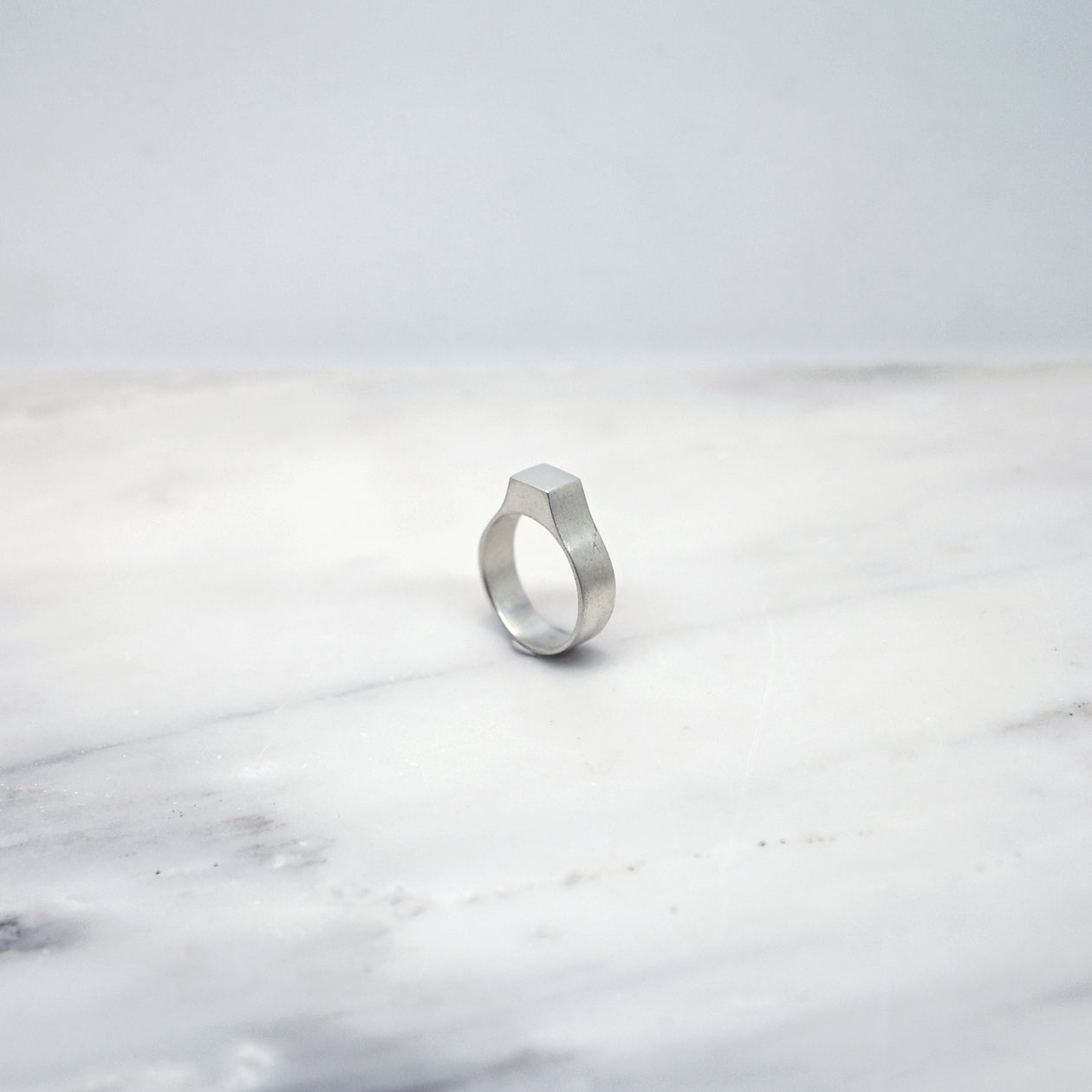 Square signet ring