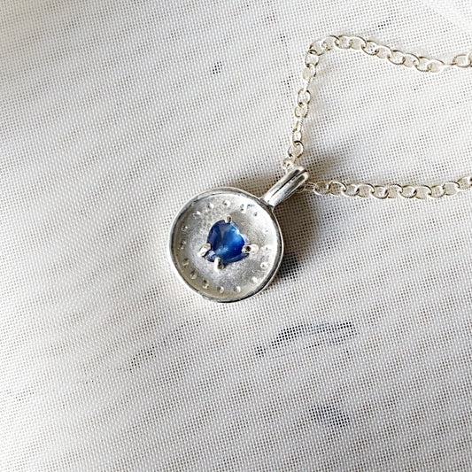 Pendant of Curiosities: heart sapphire