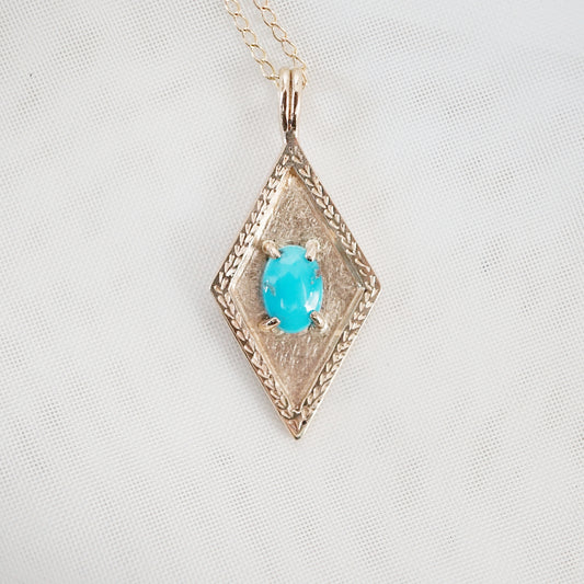 Pendant of Curiosities: turquoise