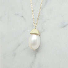 Load image into Gallery viewer, Pearl Necklace with Textures in 14k Gold
